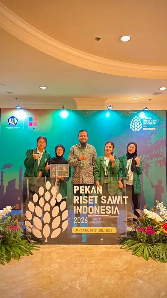 Mahasiswa FMIPA USU Raih Penghargaan Best Poster Bidang Bioenergi  Diajang Pekan Riset Sawit (PERISAI) 2026
