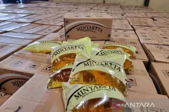 Menteri Perdagangan Mempertahankan HET MINYAKITA, Distribusi ke Pasar Rakyat Diperkuat