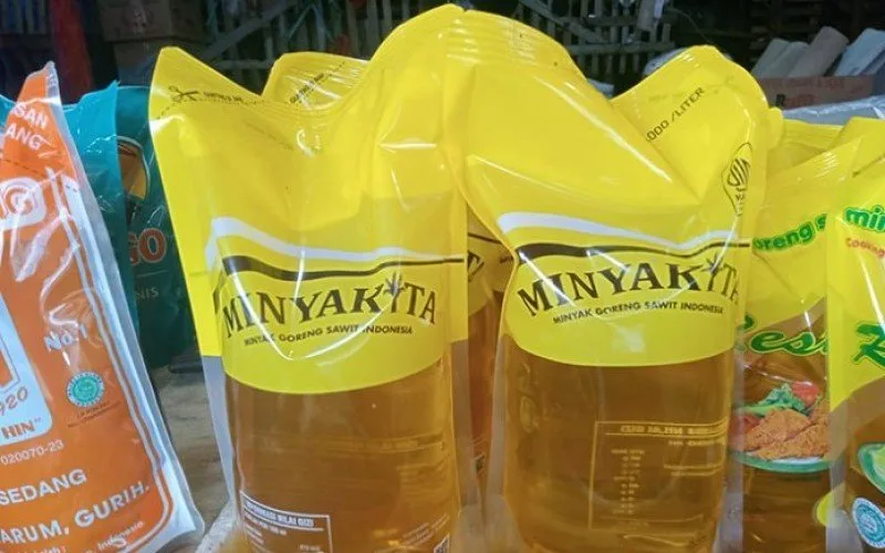 Jaga Daya Beli Masyarakat, Pemerintah Pastikan HET Minyakita Rp15.700 per Liter